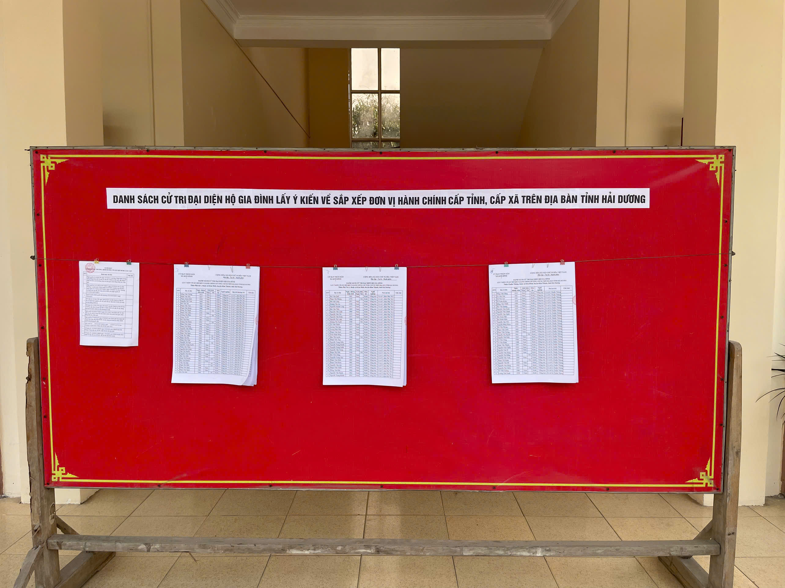 Thông báo về việc niêm yết công khai danh sách cử tri phục vụ lấy ý kiến nhân dân về sắp xếp sáp nhập tỉnh Hải Dương và thành phố Hải Phòng và sắp xếp đơn vị hành chính cấp xã